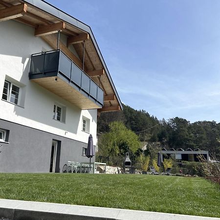 Wohnung Mit Garten Und Panoramablick In Innsbruck Bagian luar foto